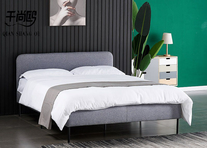 Fabric Upholstered Soft Platform Bed Modern Style 137*203cm 153*203cm